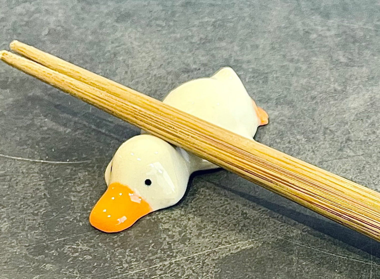 Chopstick Holder - White Duck – Neko Ceramic Studio